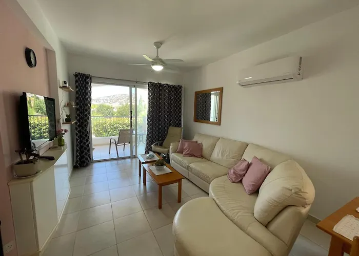 Sunny Bliss Apartment