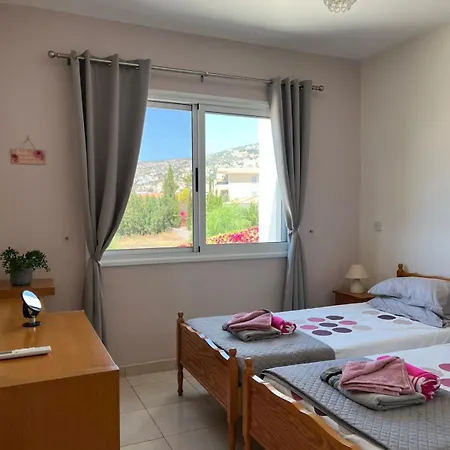 Sunny Bliss Apartment Peyia